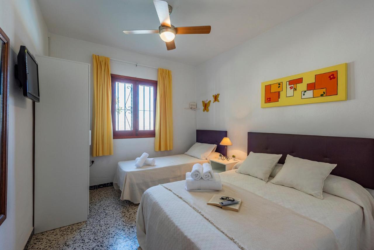 Los Algarrobos - Mountain And Relax Near The Beach Malaga Bagian luar foto